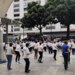 Más de 150 abuelos participaron en clase de danza fitness y yoga en Chacao